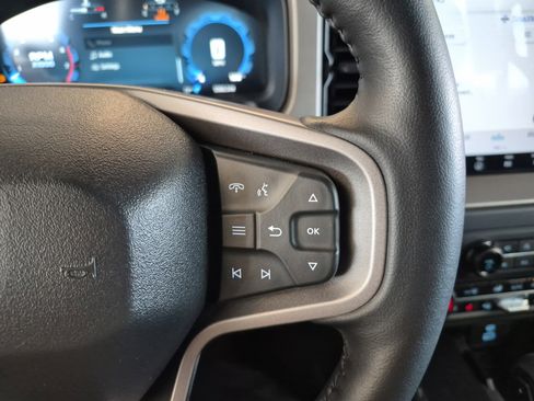 Used 2025 Ford Bronco Outer Banks image 27