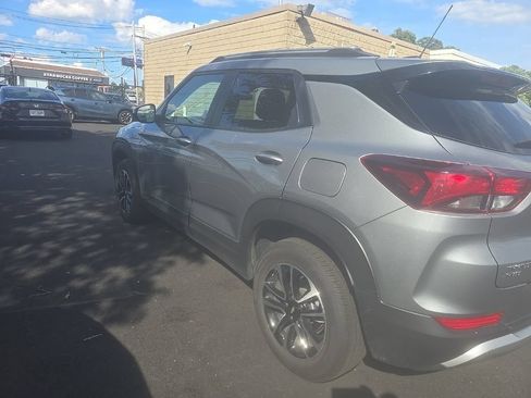 Used 2025 Chevrolet TrailBlazer LT AWD/4WD image 6
