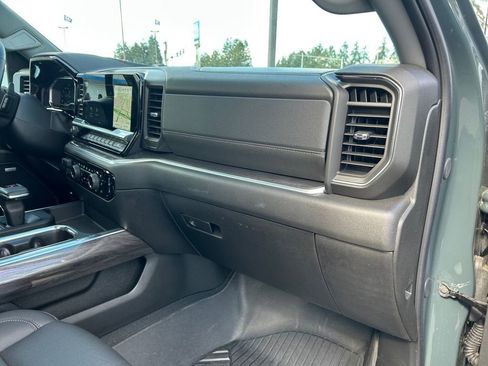 Used 2025 Chevrolet Silverado 1500 LTZ w/ LTZ Premium Package AWD/4WD image 27