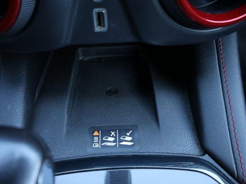 Used 2019 Chevrolet Blazer RS image 28