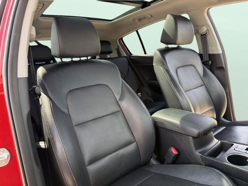 Used 2022 Kia Sportage EX w/ EX Technology Package FWD image 42