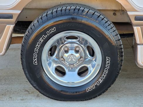 Used 2001 Dodge B1500 image 26