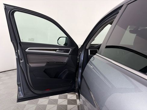 Used 2022 Volkswagen Atlas SE image 10