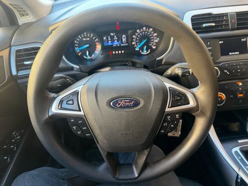 Used 2014 Ford Fusion SE image 12