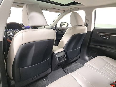 Used 2018 Lexus ES 350 image 11