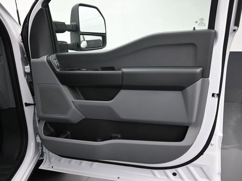 New 2025 Ford F250 XL w/ FX4 Off-Road Package image 19