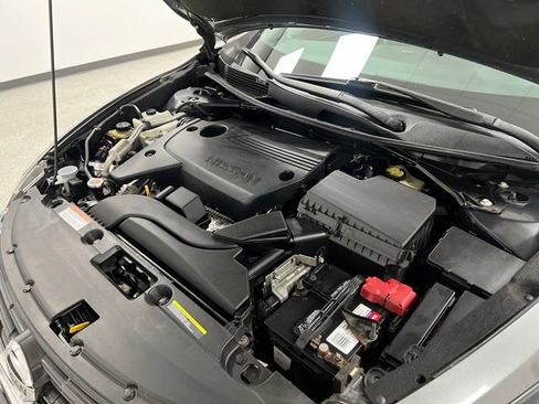 Used 2017 Nissan Altima 2.5 SL w/ Moonroof Package FWD image 60