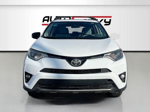 Used 2018 Toyota RAV4 Adventure AWD/4WD image 2
