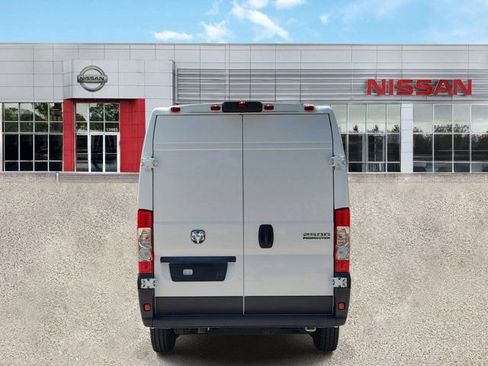 Used 2026 RAM ProMaster 2500 w/ Convenience Group FWD image 5