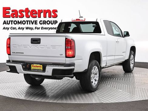 Used 2022 Chevrolet Colorado LT w/ Fleet Safety Package RWD image 5