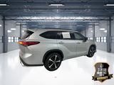 Used 2022 Toyota Highlander XSE image 5