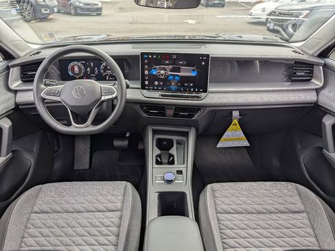 New 2026 Volkswagen Tiguan S image 23