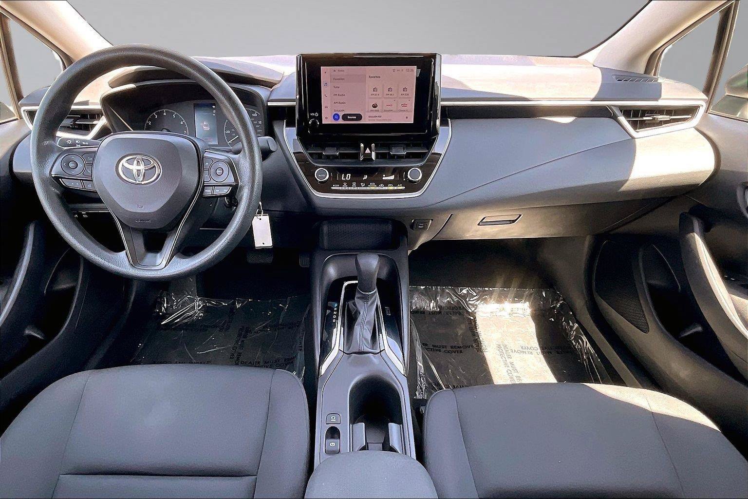 Used 2024 Toyota Corolla LE FWD image 17