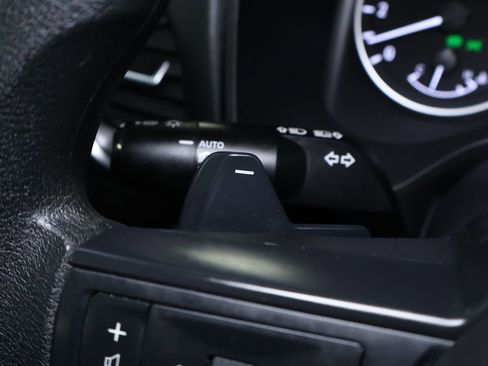 Used 2024 Nissan Rogue SV image 22