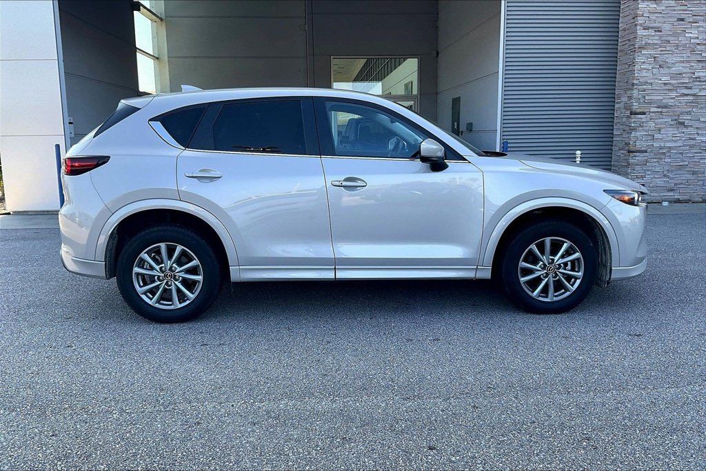 Used 2025 MAZDA CX-5 AWD 2.5 S w/ Select Package image 7