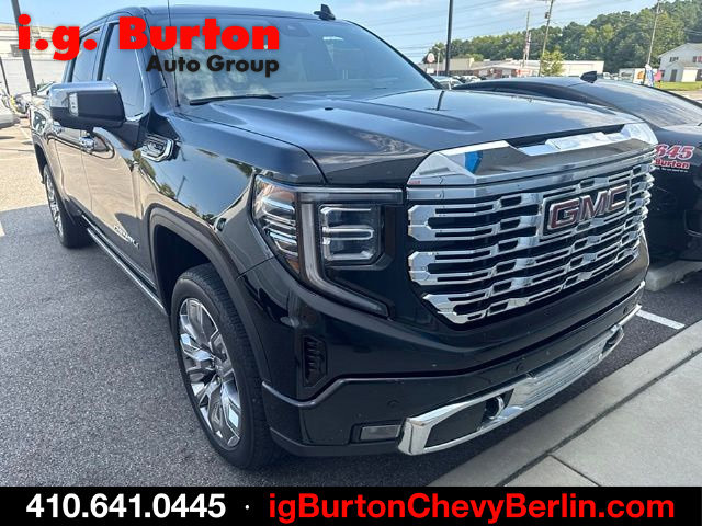 Used 2025 GMC Sierra 1500 Denali w/ Denali Reserve Package AWD/4WD image 6