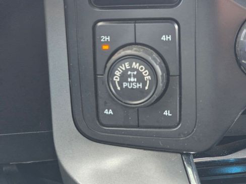 Used 2021 Ford F150 Lariat w/ Equipment Group 502A High AWD/4WD image 16