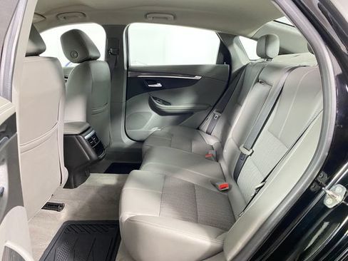 Certified 2018 Chevrolet Impala LT FWD image 27
