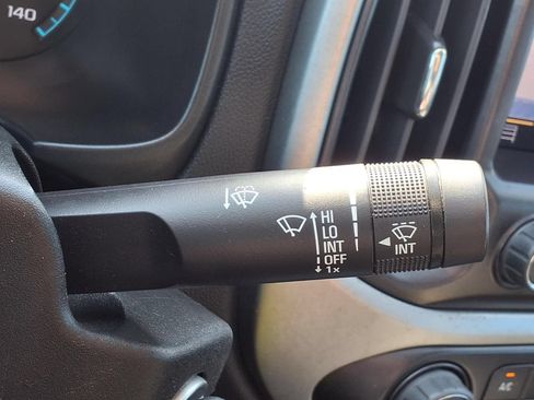 Certified 2022 Chevrolet Colorado LT RWD image 16