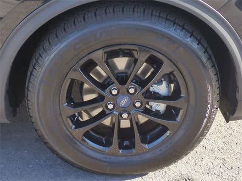 Used 2020 Ford Escape SE Sport image 13