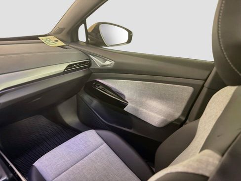 Certified 2025 Volkswagen ID.4 Pro AWD/4WD image 22