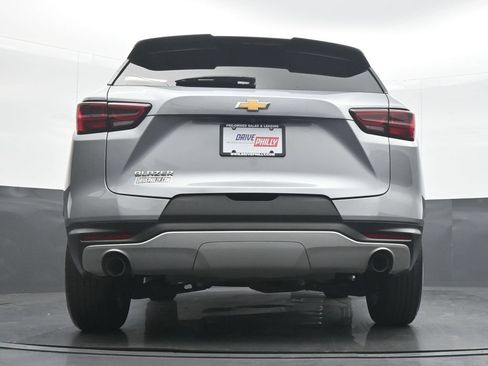 Used 2025 Chevrolet Blazer LT FWD image 30