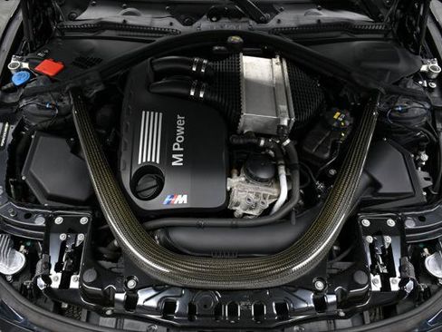 Used 2018 BMW M3 RWD image 32