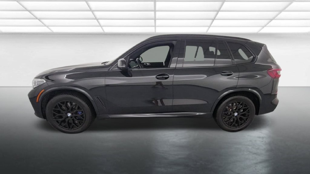 Used 2022 BMW X5 M50i w/ Executive Package AWD/4WD image 3