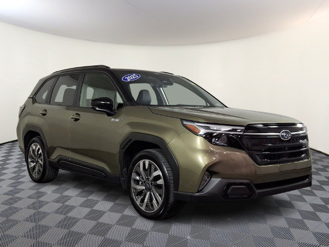 Used 2025 Subaru Forester Touring w/ Touring Package AWD/4WD image 1