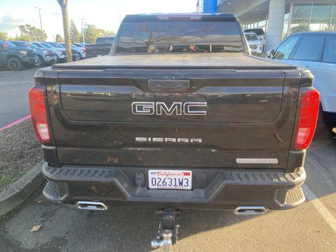 Used 2023 GMC Sierra 1500 Elevation w/ LPO, Elevation Black Package image 7
