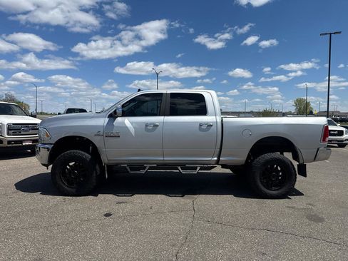 Used 2018 RAM 2500 Laramie AWD/4WD image 2