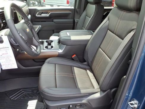 New 2026 Chevrolet Silverado 2500 High Country w/ High Country Premium Package AWD/4WD image 6