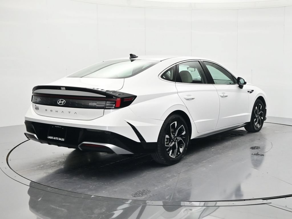 Used 2025 Hyundai Sonata SEL FWD image 5