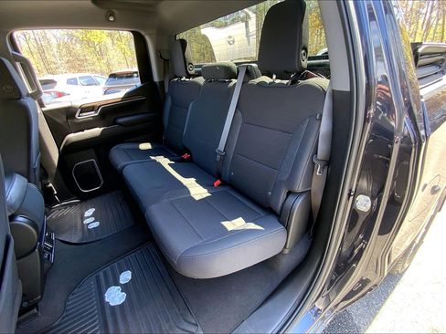 Used 2024 Chevrolet Silverado 1500 LT AWD/4WD image 28