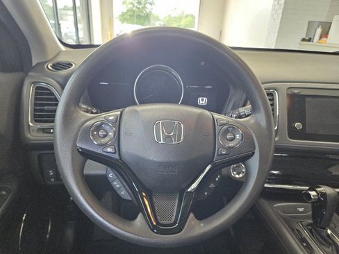 Used 2019 Honda HR-V EX image 18
