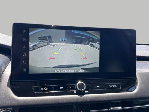 Used 2025 Mitsubishi Outlander ES FWD image 17