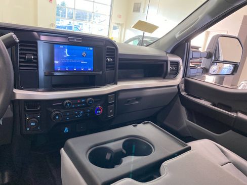 New 2026 Ford F250 XL w/ XL Chrome Package image 16