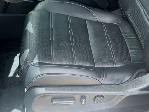 Used 2022 Honda CR-V EX-L image 16