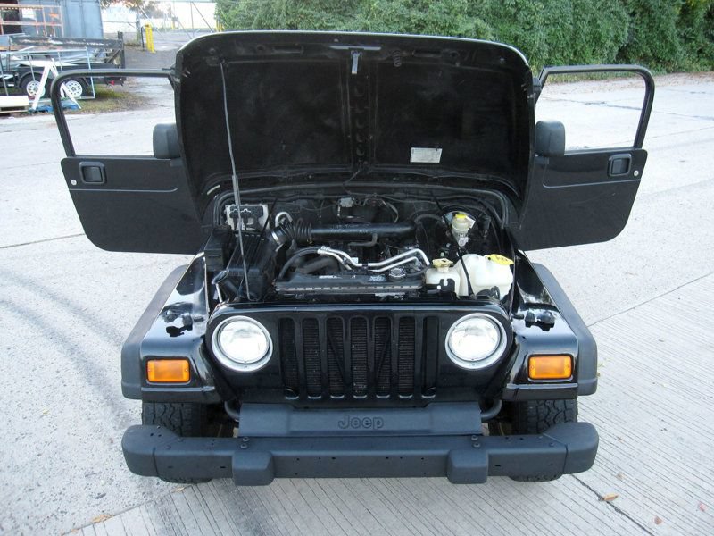 Used 2004 Jeep Wrangler X w/ Wheel Plus Group AWD/4WD image 28