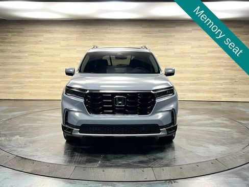 Used 2025 Honda Pilot Elite image 9