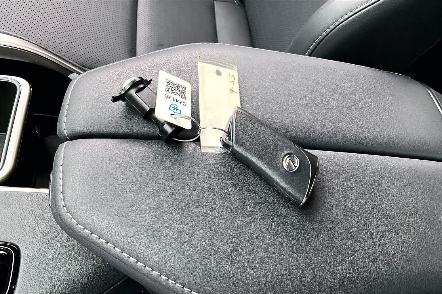 Used 2026 Lexus TX 350 AWD w/ Technology Package image 15