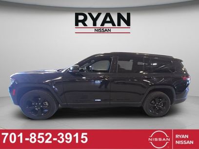 Used 2023 Jeep Grand Cherokee L Laredo