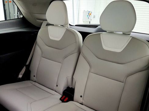 Used 2025 Volvo EX90 Plus AWD/4WD image 22