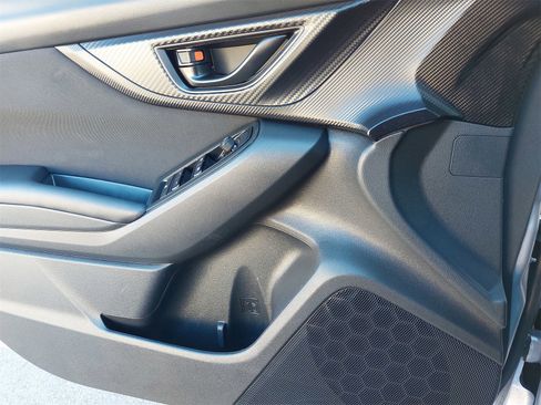 Used 2023 Subaru Crosstrek 2.0i image 30