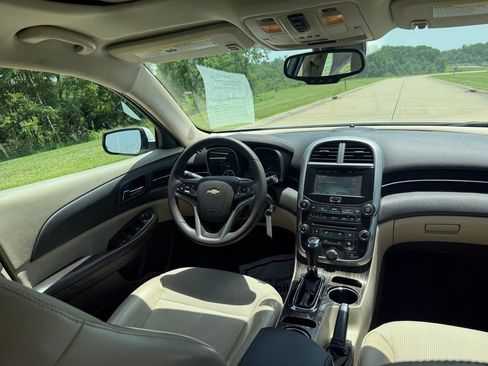 Used 2014 Chevrolet Malibu LT w/ Power Convenience Package FWD image 18