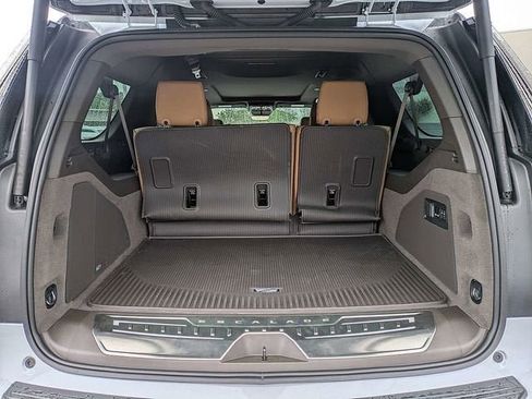 New 2026 Cadillac Escalade ESV Luxury w/ Touring Package AWD/4WD image 12