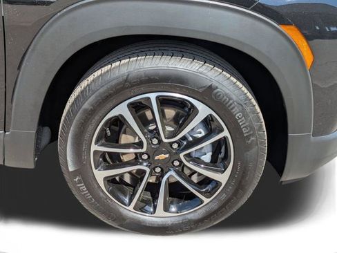 Used 2025 Chevrolet TrailBlazer LT image 11