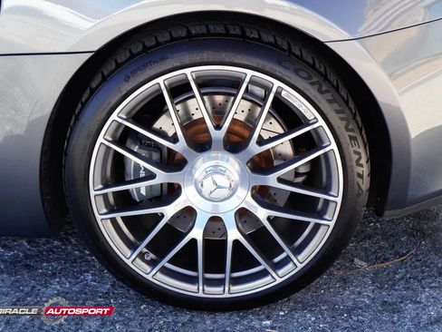 Used 2018 Mercedes-Benz AMG GT Roadster w/ Exclusive Interior Package image 12