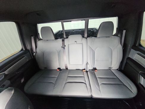 Used 2022 RAM 1500 Big Horn AWD/4WD image 12