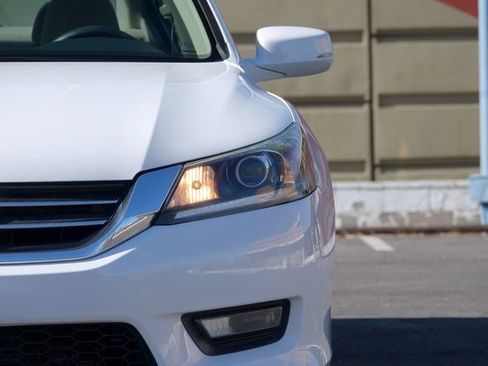 Used 2015 Honda Accord EX image 7